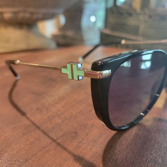 Tiffany & Company Sunglasses TF4178. #348 - Picture 12 of 16